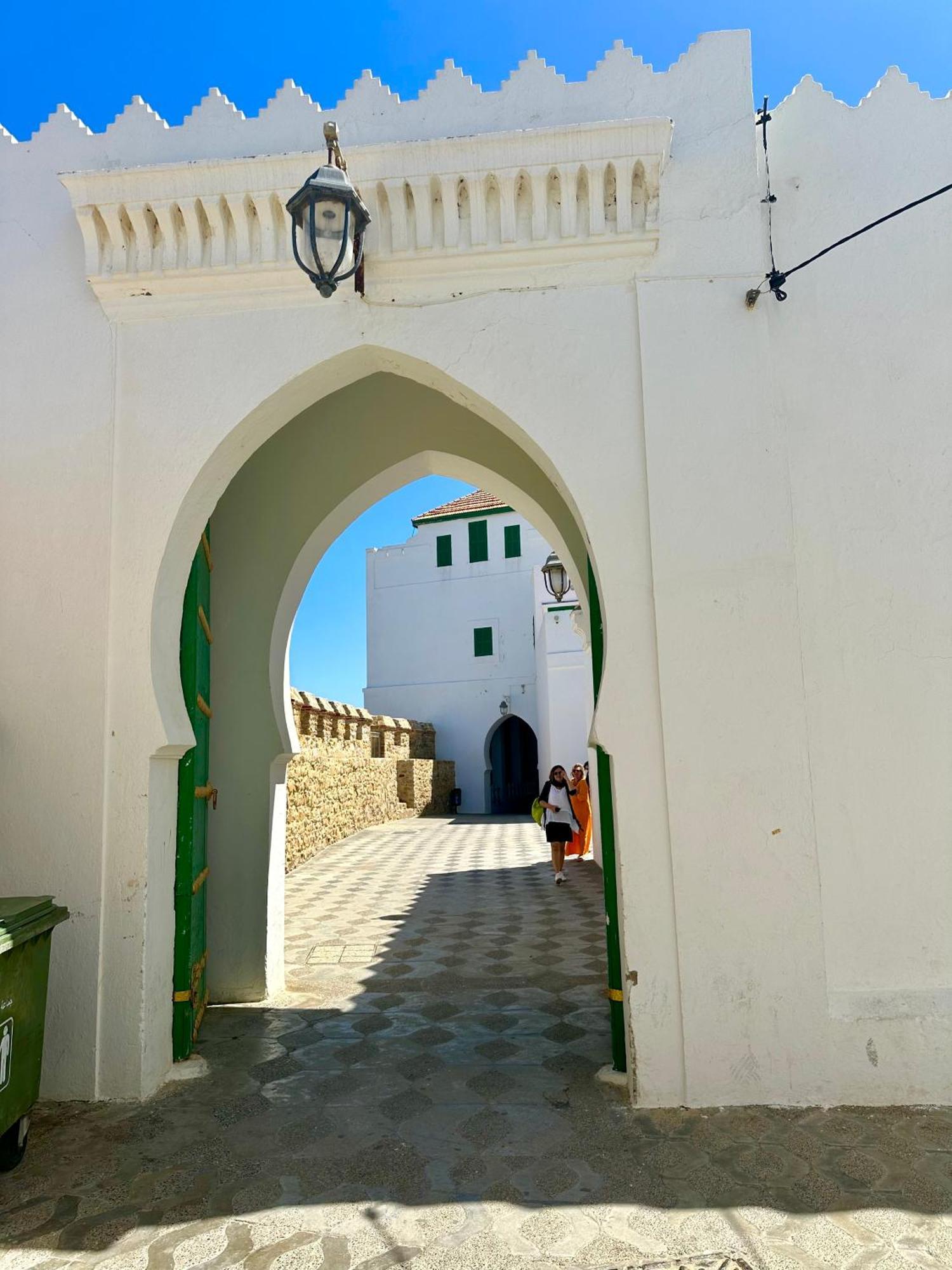 Asilah Vip - Haut Standing - Vue Mer - Piscines - Plage A 5 Minute - Garage Privee - Acces Pmr Eksteriør bilde